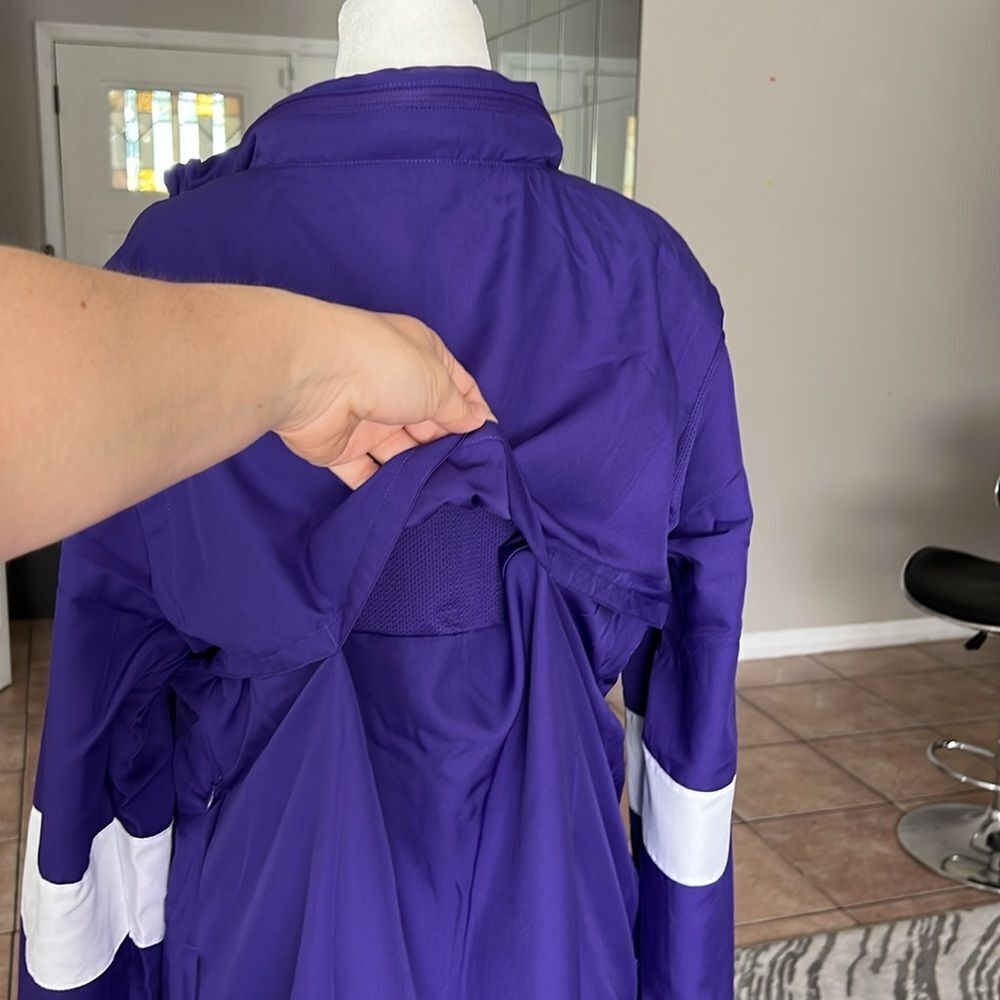Nike Dry Women’s Purple Full Zip Jacket - Picture 7 of 14